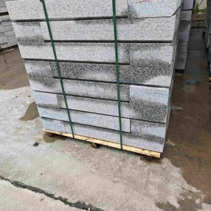 东莞芙蓉白路牙石，马路牙子