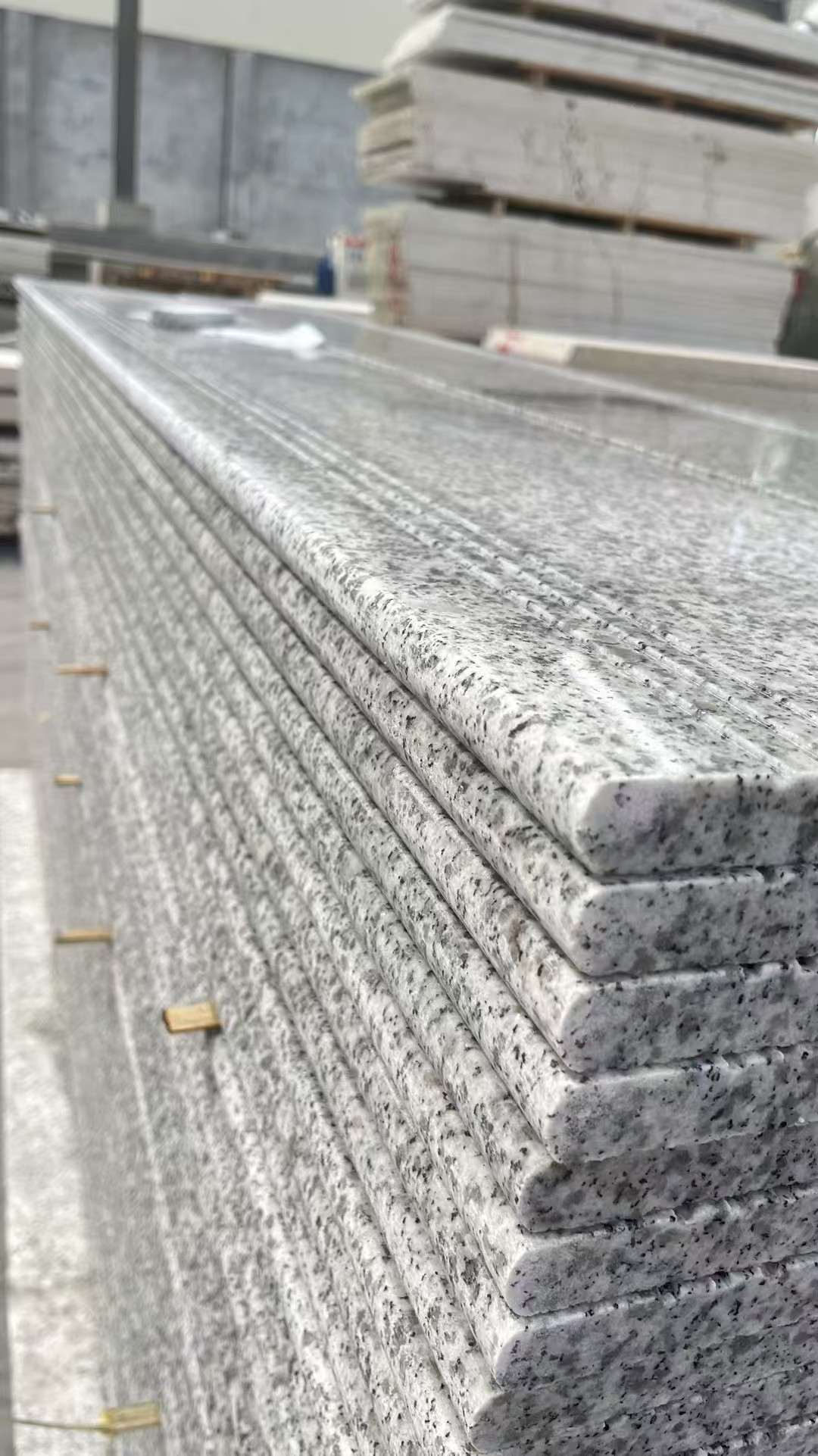 东莞芝麻白楼梯踏步 花岗岩楼梯板材