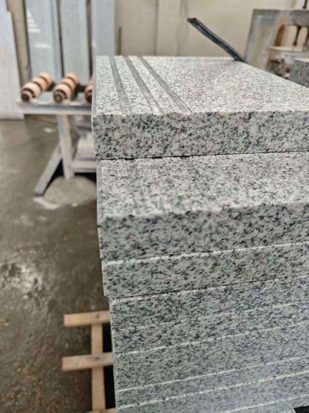 东莞芝麻白楼梯踏步