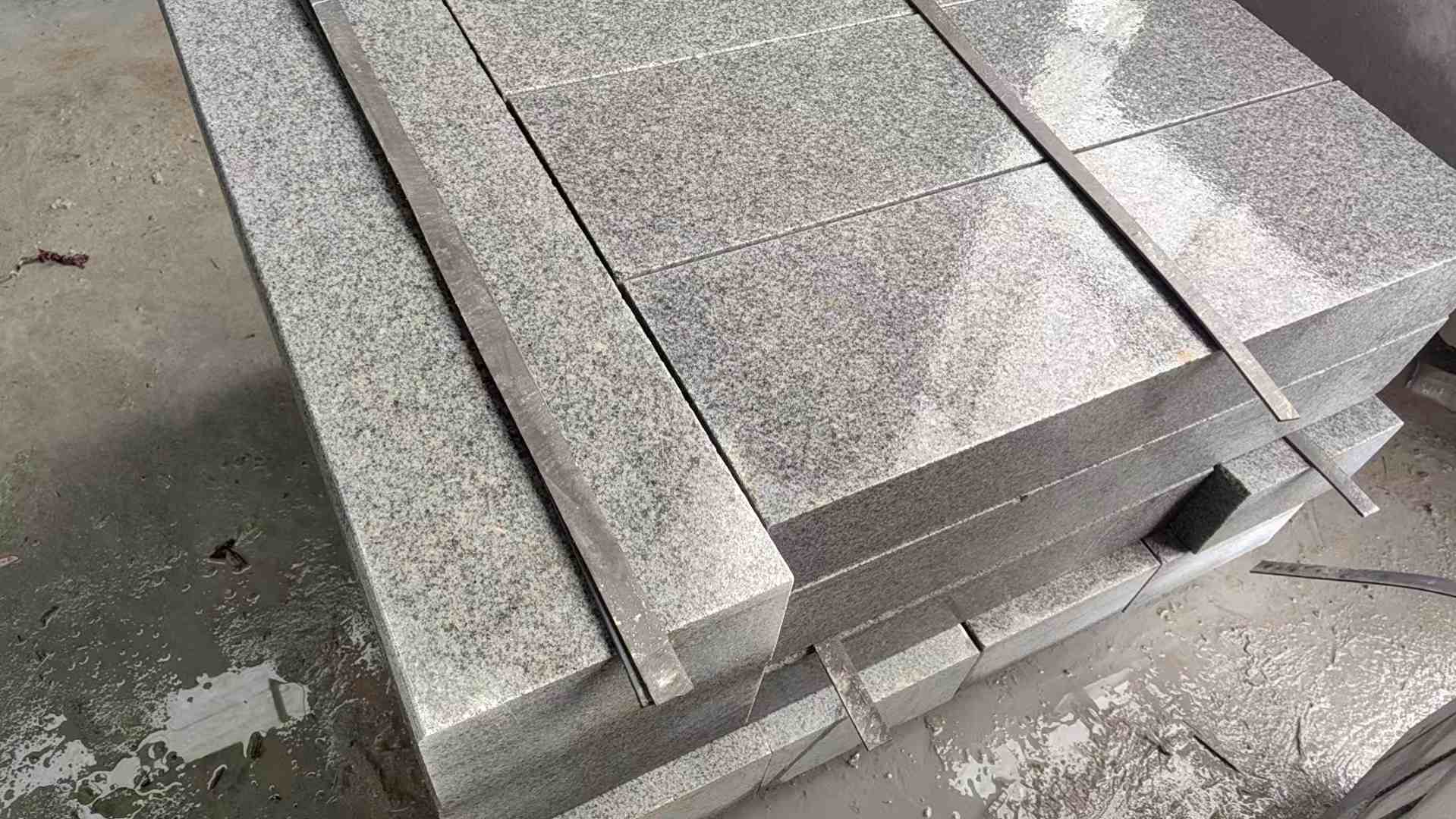 东莞芝麻灰 芝麻白 路牙石 路侧石 马路牙子